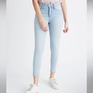 Madewell 9" Mid-Rise Skinny Crop Jeans in Coolmax® Denim Edition size 31